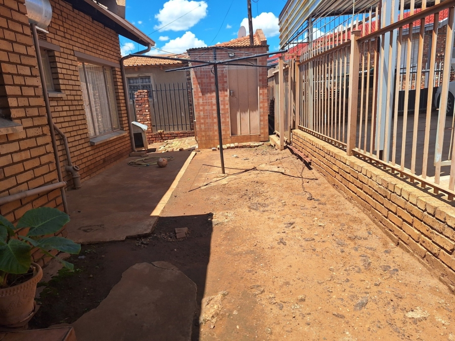 3 Bedroom Property for Sale in Ikageng North West
